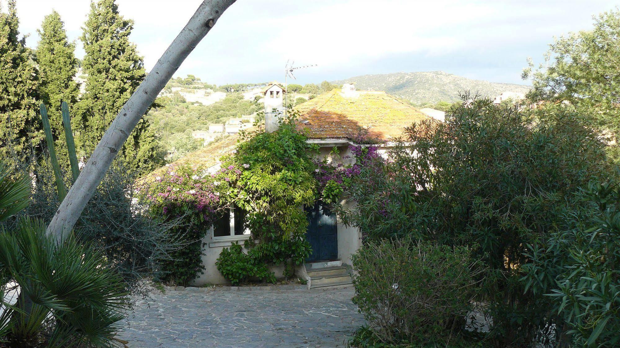 Hôtel Paradis Bormes-les-Mimosas Exterior foto